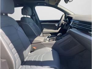 Volkswagen Touareg R-Line 3.0 TDI 4 Motion Volkswagen Touareg R-Line 3.0 TDI 4 Motion