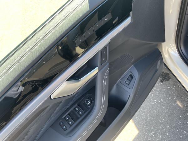 Volkswagen Touareg R-Line 3.0 TDI 4 Motion