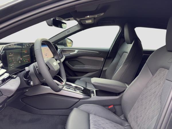 Audi A6 Avant e-hybrid quattro S tronic Audi A6 Avant e-hybrid quattro S tronic