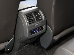 Volkswagen Touran 2.0TDI +TAXI+7-SITZER+4SEASON+3,99