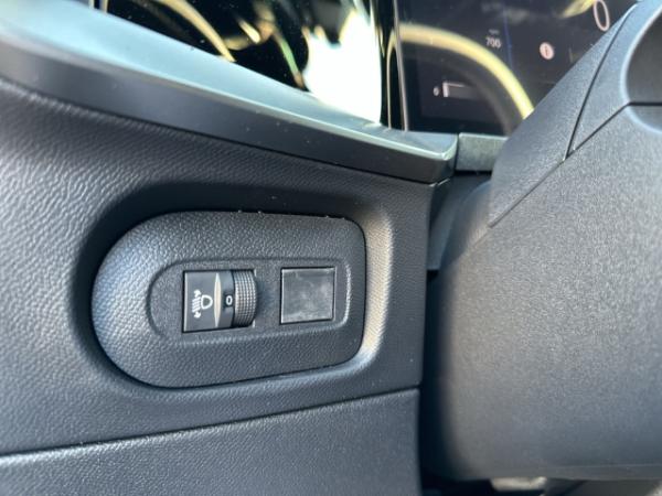 Opel Mokka Edition Digitales Cockpit LED Apple CarPlay Android Auto Musikstreaming DAB Ambientebeleuchtung