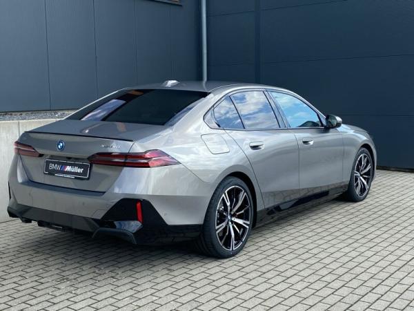 BMW i5 xDrive40 Limo. M-PRO *0,25% Versteuerung und sehr gute Konditionen ZUSCHNAPPEN*
