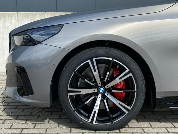BMW i5 xDrive40 Limo. M-PRO *0,25% Versteuerung und sehr gute Konditionen ZUSCHNAPPEN*