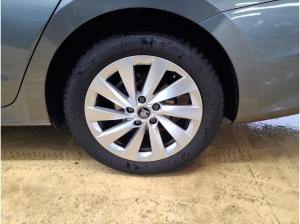 Skoda Octavia 🔥KEINE NEBENKOSTEN🔥GANZJAHRESREIFEN🔥NAVI🔥