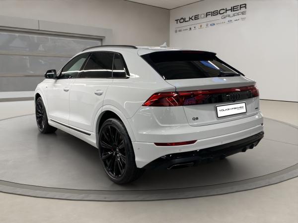 Audi Q8 3.0 quattro TDI W Pano S-line ACC AHK AUT 360 Audi Q8 3.0 quattro TDI W Pano S-line ACC AHK AUT 360