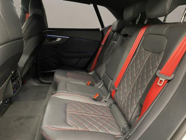 Audi Q8 3.0 quattro TDI W Pano S-line ACC AHK AUT 360 Audi Q8 3.0 quattro TDI W Pano S-line ACC AHK AUT 360