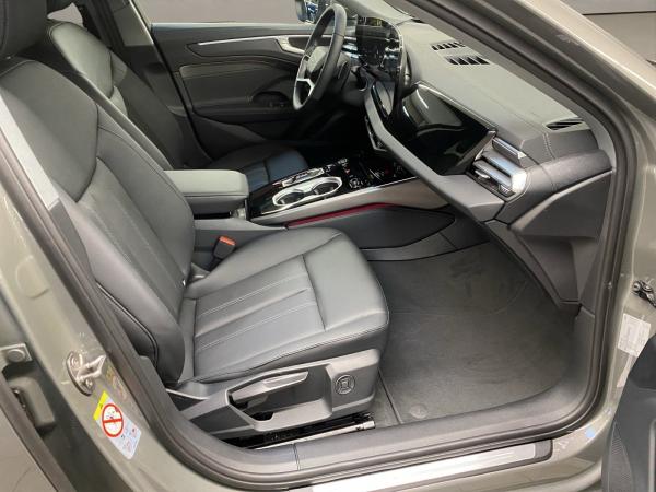 Audi A6 Avant 2.0 TDI W ACC AUT Virtual el.Heck 360