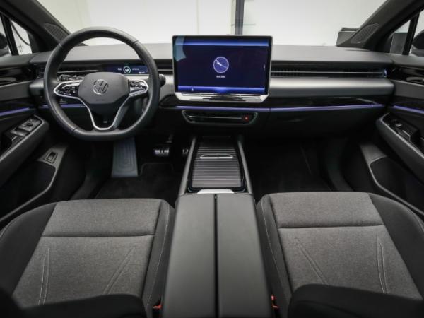 Volkswagen ID.7 Tourer Pro Panodach AHK Winterräder