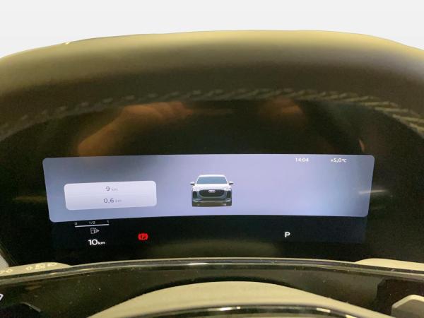 Audi Q3 SUV TDI S tronic ACC AHK AUT Kam. LED