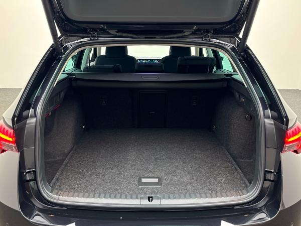 Skoda Octavia 2.0 TDI DSG *Selection* Full-Service inkl. Winterräder !! SOFORT VERFÜGBAR !!