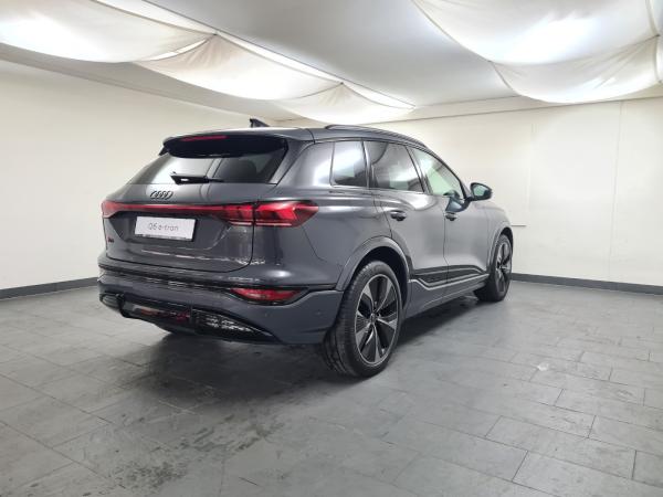 Audi Q6 e-tron qu Tech pro Pano Carbon B&O S-Sitz Nav