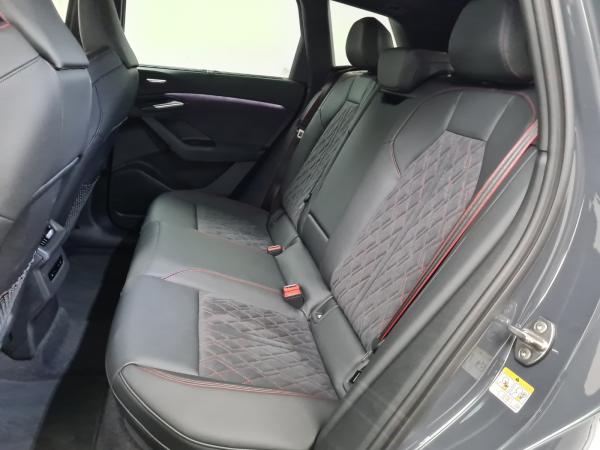 Audi Q6 e-tron qu Tech pro Pano Carbon B&O S-Sitz Nav