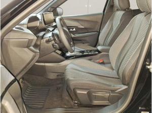 Peugeot 2008 1.2 136 Allure SICHT | NAVI | ALLWETTER