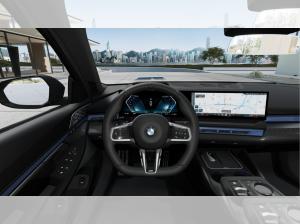BMW i5 xDrive40 Touring ab 07/2026 als Vorführwagen!