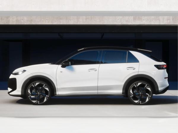 Volkswagen T-Roc T-ROC R-Line 1.5eTSI BLACKSTYLE+LED+360°+HUD+20"ALU