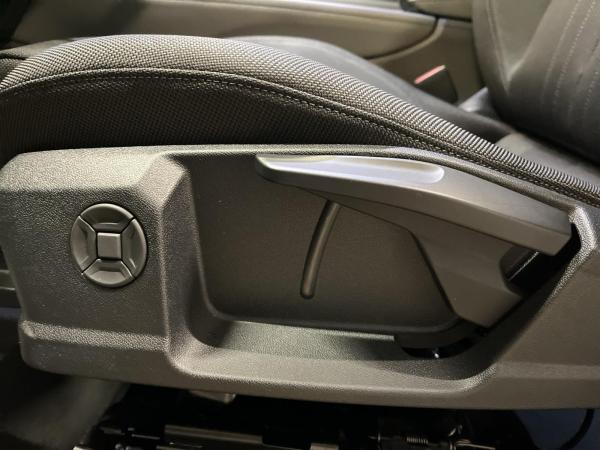 Audi Q3 SUV TDI S tronic ACC AHK AUT Kam. LED