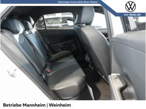 Volkswagen T-Roc R-Line 1.5 l eTSI DSG Navi LED DAB APP