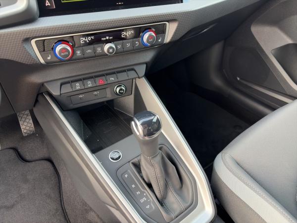 Audi A1 Sportback 30 TFSI S-LINE HERITAGE 8-FACH BEREIFT