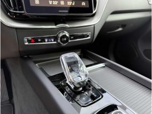 Volvo XC60 Plus Black Edition T8+AHK+Voll-LED+