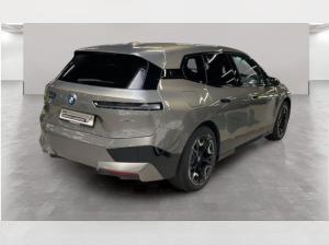 BMW ix xDrive40 AHK Driv.Assist.Prof Harman/K Laser **inkl. Winterräder**