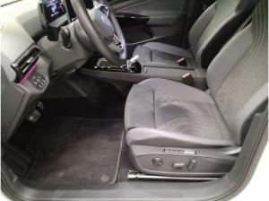 Volkswagen ID.4 Pro 210 kW - Pano Matrix-LED AHK Massage SHZ Navi Area View Wärmepumpe Park Assist Pro CCS