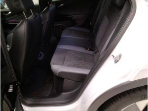 Volkswagen ID.4 Pro 210 kW - Pano Matrix-LED AHK Massage SHZ Navi Area View Wärmepumpe Park Assist Pro CCS