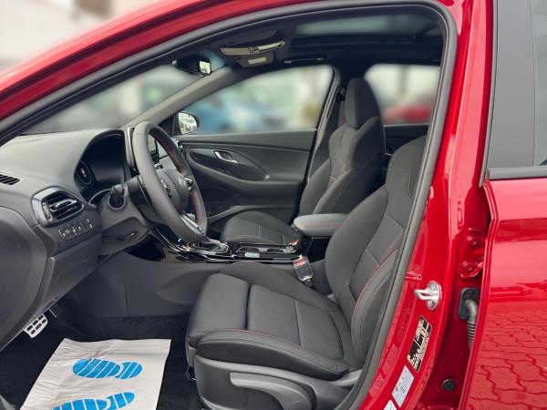 Hyundai i30 1.5T-GDi DCT 48V N-Line Pano/Navi/GRA/Kamera