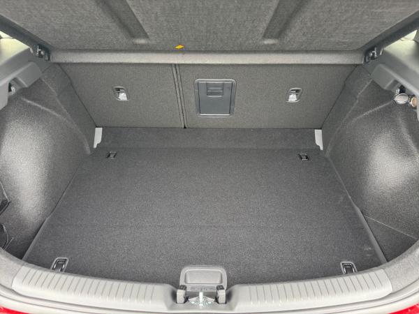 Hyundai i30 1.5T-GDi DCT 48V N-Line Pano/Navi/GRA/Kamera