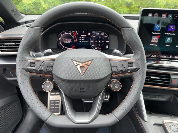 Cupra Leon SP 1.5 e-Hyb #AHK #Navi #Matrix #ACC