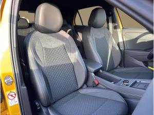 Volkswagen T-Roc R-Line 1.5 eTSI Matrix/Nav/ACC/Keyless/20"