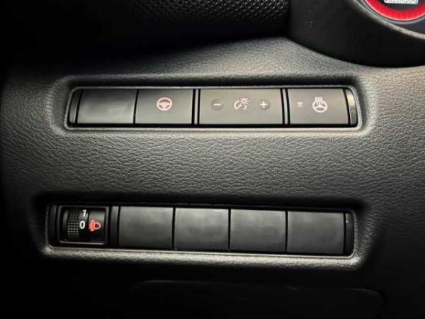 Nissan Juke 1.6 Hybrid N-Connecta + Winterpaket