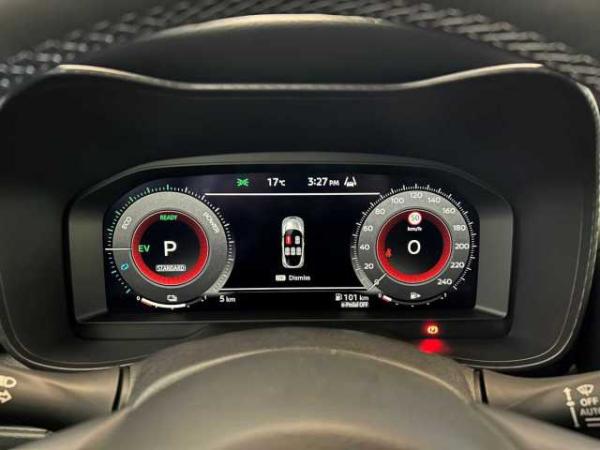 Nissan Juke 1.6 Hybrid N-Connecta + Winterpaket