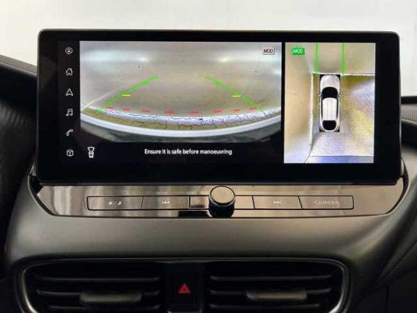 Nissan Juke 1.6 Hybrid N-Connecta + Winterpaket