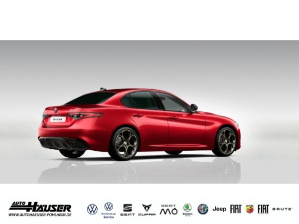 Alfa Romeo Giulia INTENSA 2.0 Turbo AT8 Q4 PANO HARMAN-KARDON BREMBO ROSSO-ETNA