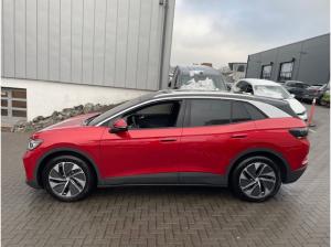 Volkswagen ID.4 Pure Panoramadach Wärmep. SideAssist ACC 19Zoll