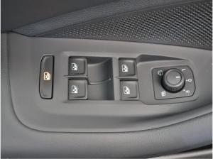 Volkswagen Passat Business 2.0 l TDI DSG+AHK+HEAD-UP+RFK+ACC+NAVI