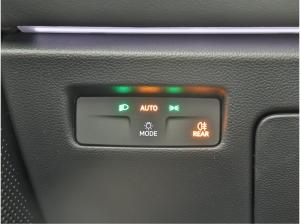 Volkswagen Passat Business 2.0 l TDI DSG+AHK+HEAD-UP+RFK+ACC+NAVI