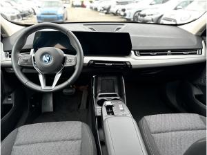 BMW iX1 eDrive20 DAB LED Komfortzg. Parkassistent