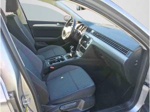 Volkswagen Passat Variant 1.5 TSI *Conceptline* Business Premium Navi SHZ Kamera
