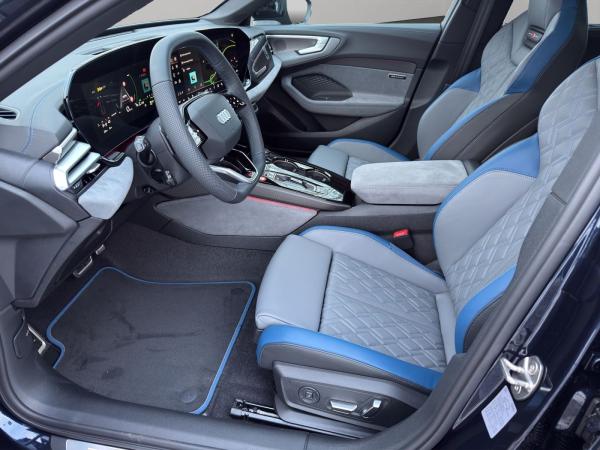 Audi A5 Avant e-hybrid quattro S tronic+PANO+TECH PRO