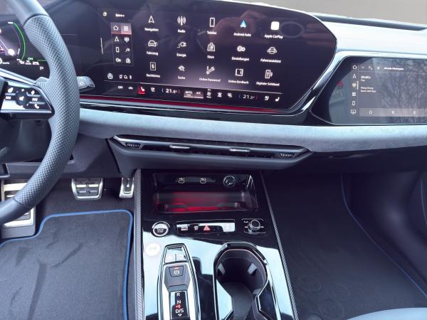 Audi A5 Avant e-hybrid quattro S tronic+PANO+TECH PRO