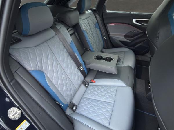 Audi A5 Avant e-hybrid quattro S tronic+PANO+TECH PRO