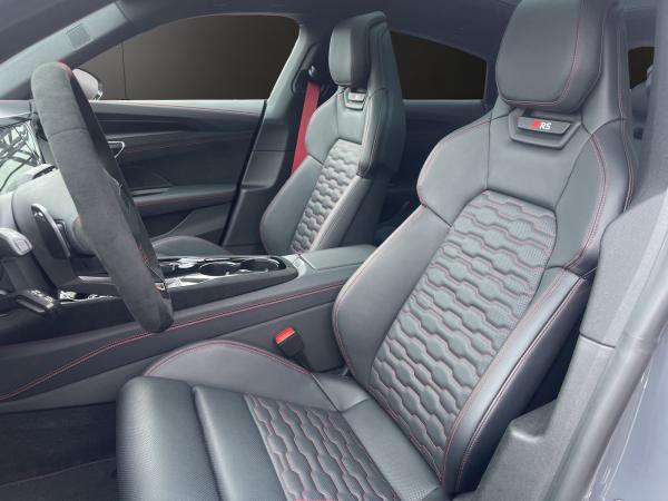 Audi RS e-tron GT Laserlicht / HuD / Assistenzpaket pro / Sitzbelüftung & Massage