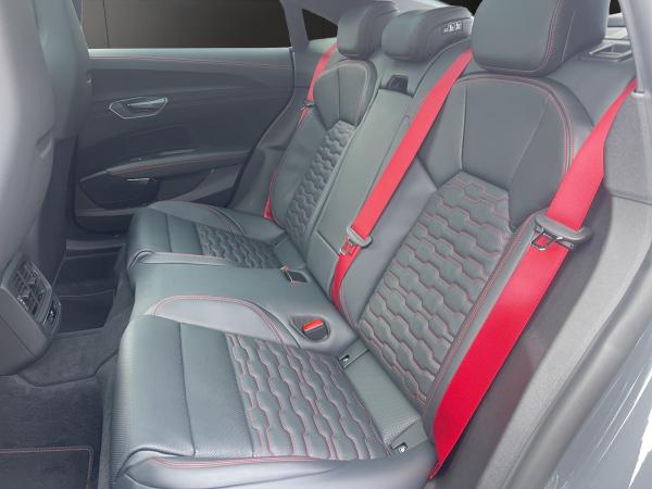 Audi RS e-tron GT Laserlicht / HuD / Assistenzpaket pro / Sitzbelüftung & Massage