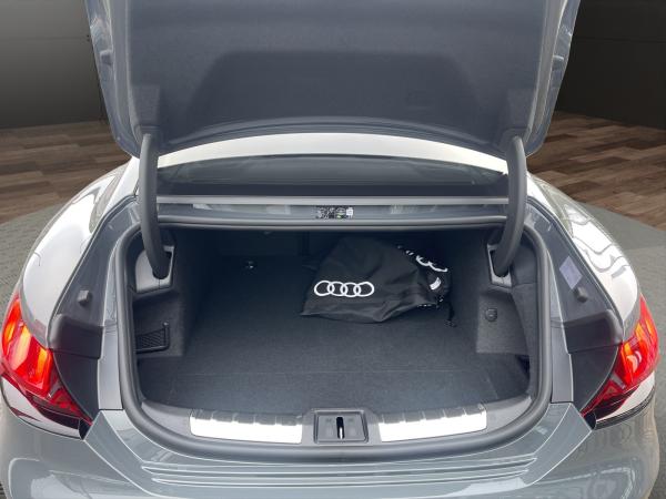 Audi RS e-tron GT Laserlicht / HuD / Assistenzpaket pro / Sitzbelüftung & Massage
