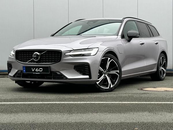 Volvo V60 T8 Plus Dark/MY26/ Sofort!/0,5%/Lagom-Pak/ Aurora Silver Volvo V60 T8 Plus Dark/MY26/ Sofort!/0,5%/Lagom-Pak/ Aurora Silver