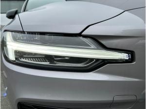 Volvo V60 T8 Plus Dark/MY26/ Sofort!/0,5%/Lagom-Pak/ Aurora Silver Volvo V60 T8 Plus Dark/MY26/ Sofort!/0,5%/Lagom-Pak/ Aurora Silver