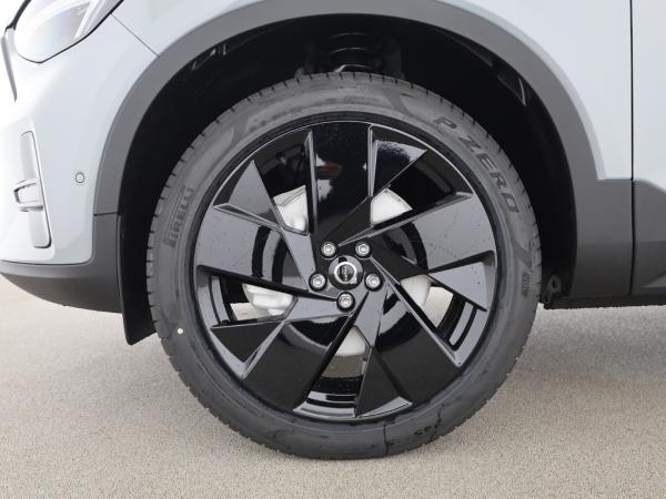 Volvo XC40 B3/Plus/ Black Edition/ Vapour Grey/ 360 grad/ SOFORT! Volvo XC40 B3/Plus/ Black Edition/ Vapour Grey/ 360 grad/ SOFORT!