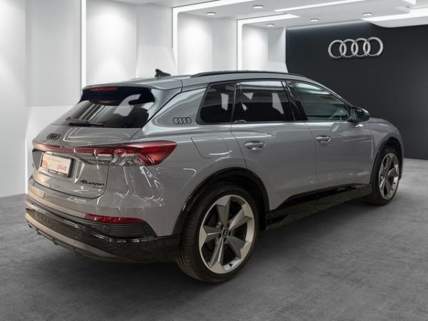 Audi Q4 e-tron 45 S-Line Matrix AHK