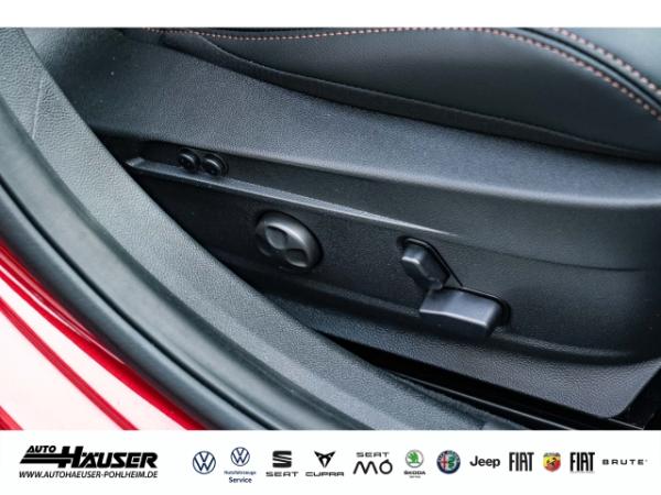 Alfa Romeo Giulia INTENSA 2.0 Turbo AT8 Q4 PANORAMA HARMAN-KARDON BREMBO ROSSO-ETNA